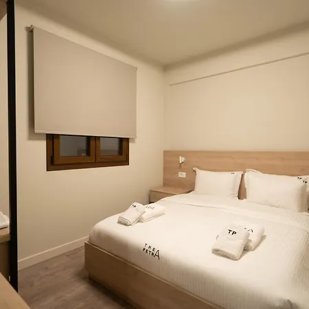 Thea Petra アパート *