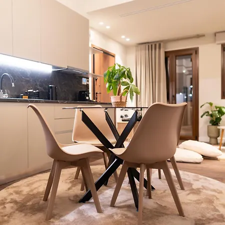 Thea Petra * カランバカ