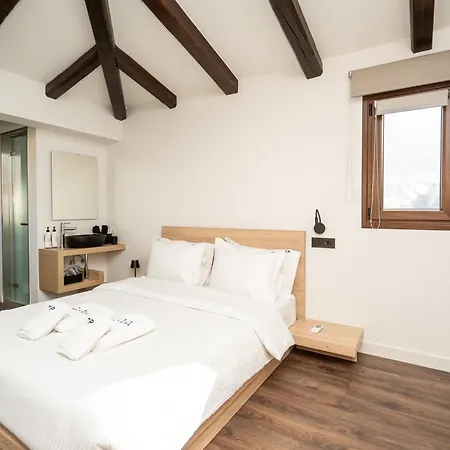 アパート Thea Petra *