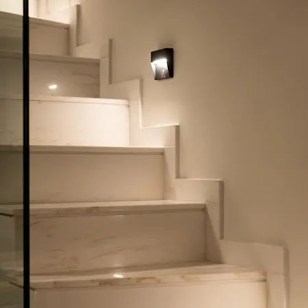 アパート Thea Petra カランバカ