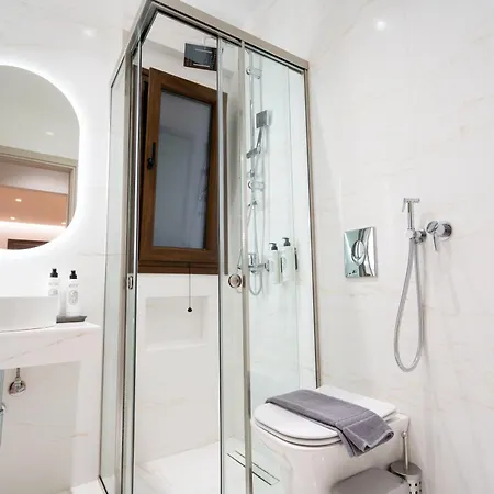 Thea Petra * 칼람파카