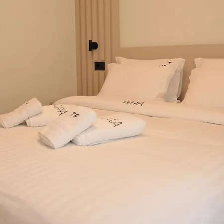 아파트 Thea Petra