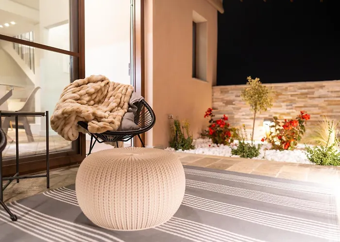 Apartament Thea Petra *