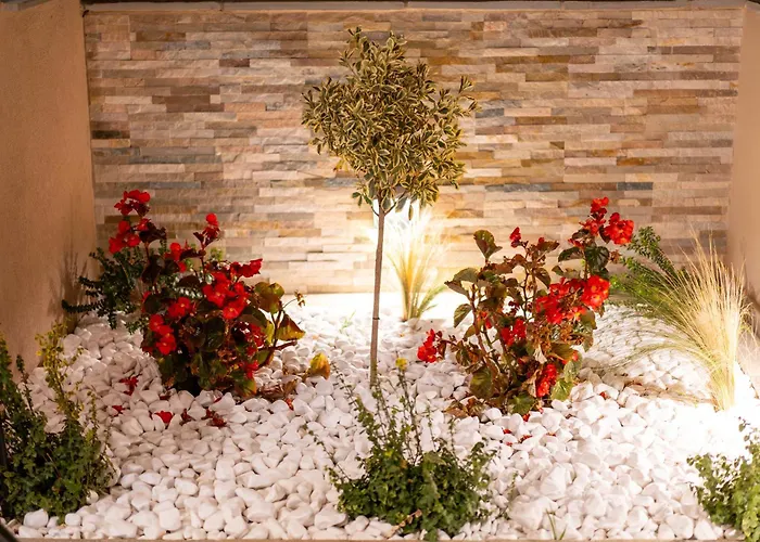 Apartament Thea Petra *